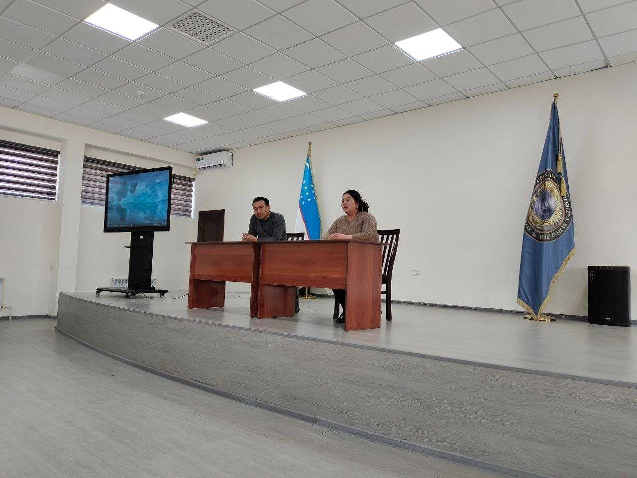 The scientific staff of the national archeology gave a presentation to the teachers of the archeology in the IIB lyceum number 1 of the city.