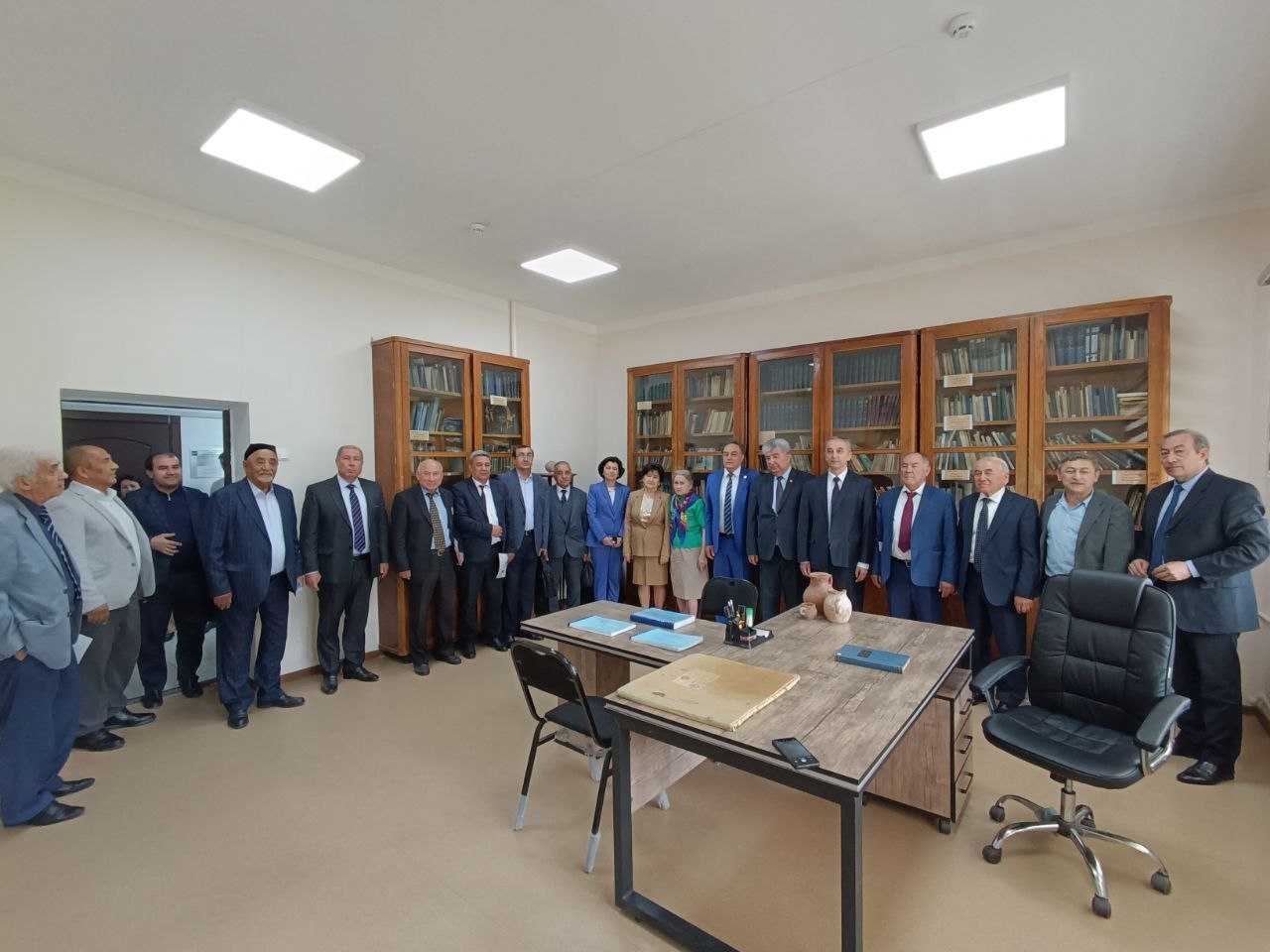 Academician Yahya Ghulomov's library was opened at the National Archeology Center of the Academy of Sciences.